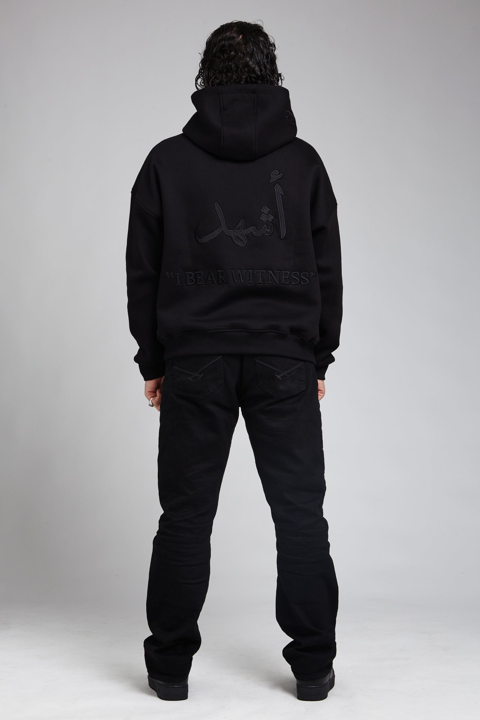 Ash-Hadu Triple Black hoodie — full look, front